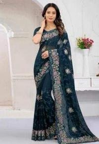 প্রিমিয়াম সফট ইন্ডিয়ান ওয়েটলেস জর্জেট শাড়ী ব্লাউস পিস্ সহ - Image 2