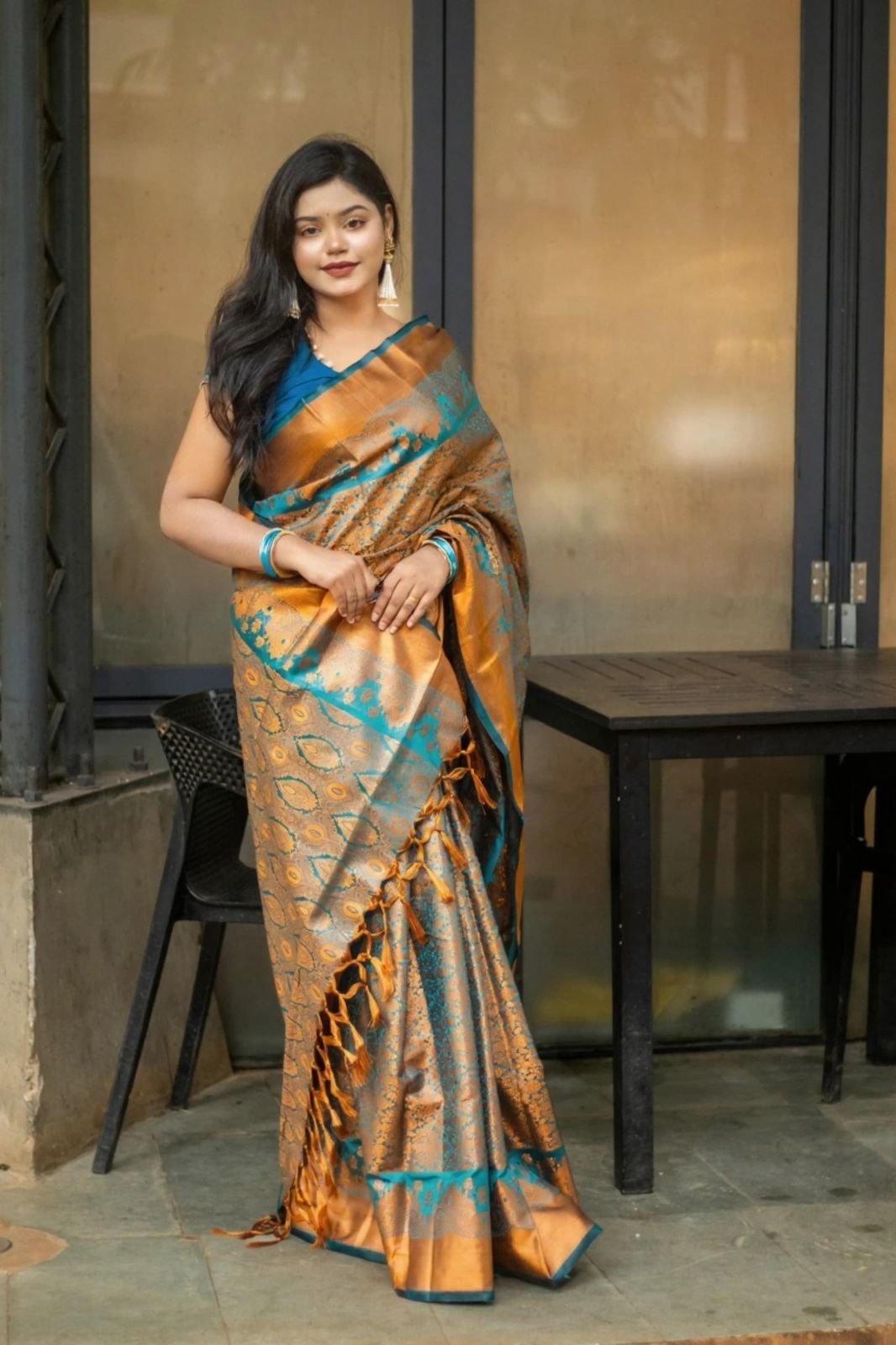 Premium Kanjivaram Katan Saree – ঐতিহ্যবাহী কানজিভারম কাতান শাড়ি - Image 2