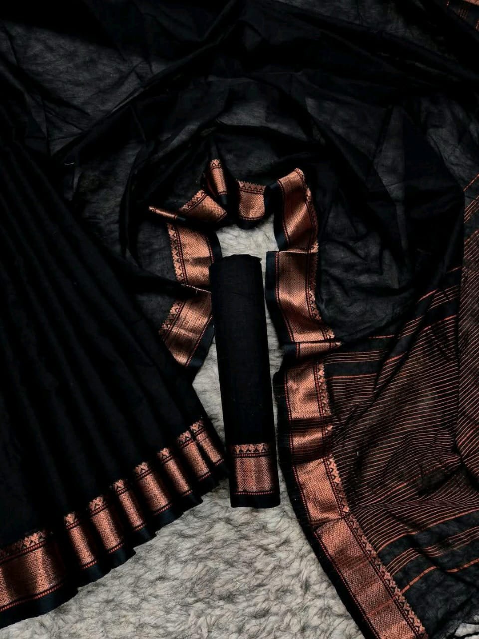 Nokshi Pair Suti Saree – নকশি পেয়ার সুতি শাড়ি