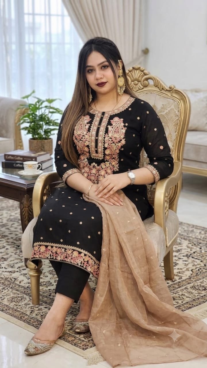 Indian Gorgeous Three Piece | সিকুয়েন্স এমব্রয়ডারি থ্রি পিস - Image 4