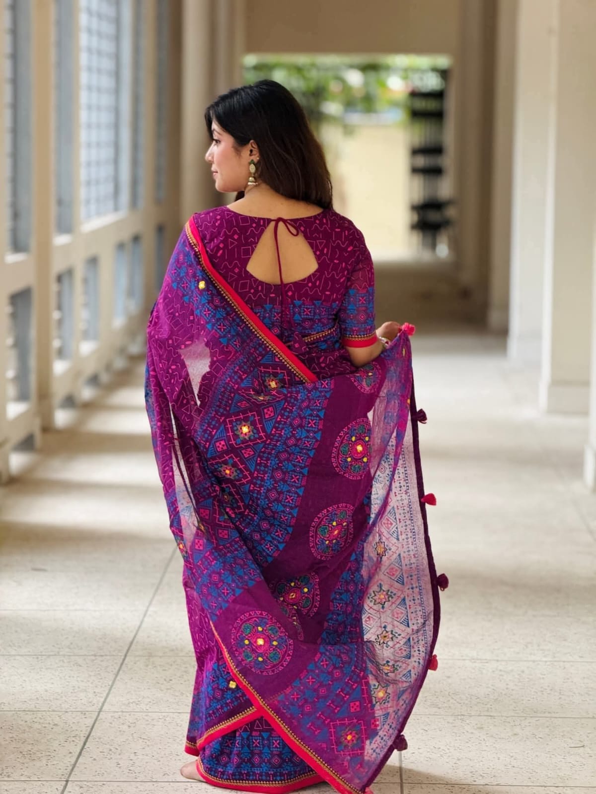 Semi Muslin Saree with Blouse Piece – সেমি মসলিন শাড়ি - Image 2