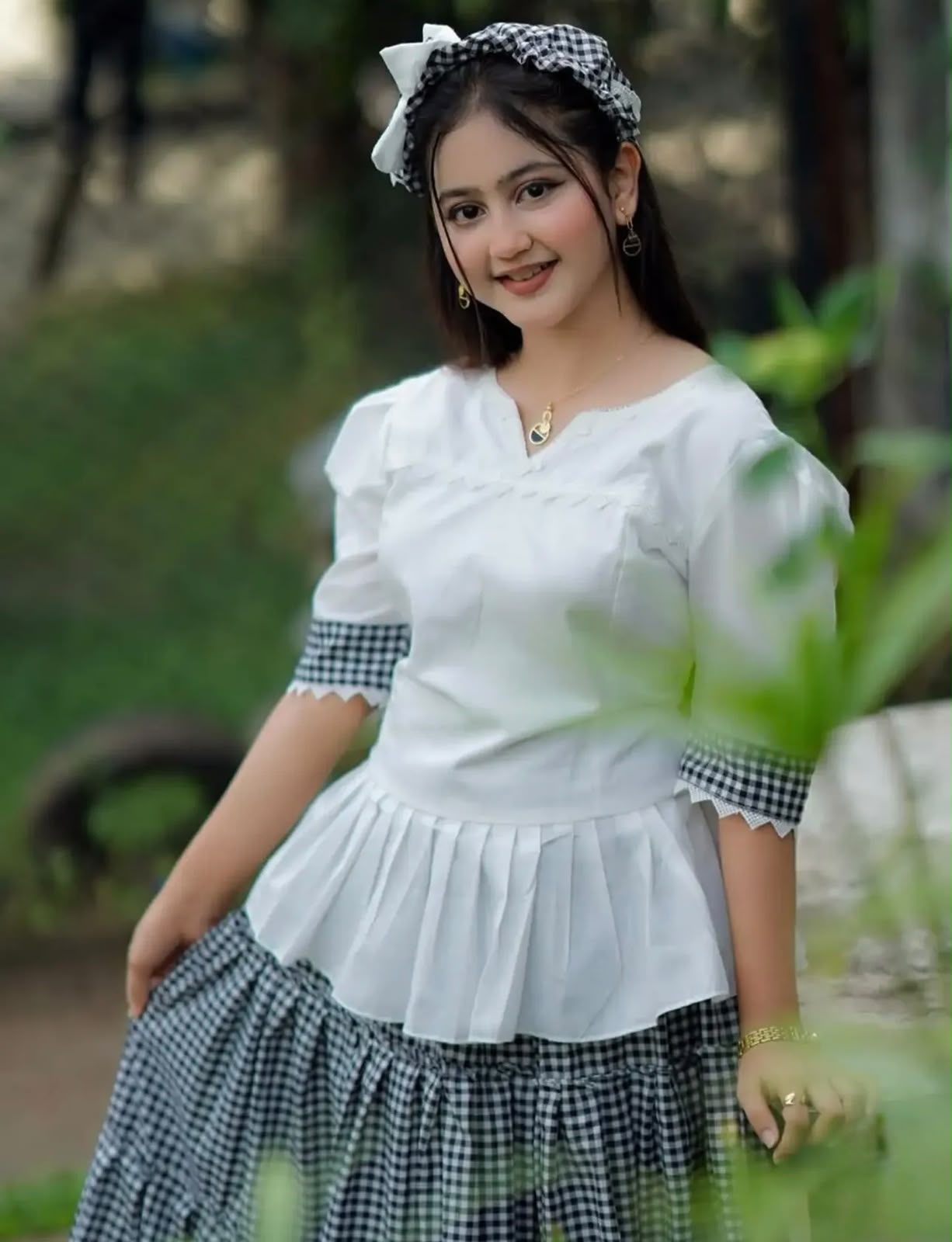 Premium Stylish Skirt Set | প্রিমিয়াম স্টাইলিশ স্কার্ট সেট - Image 3