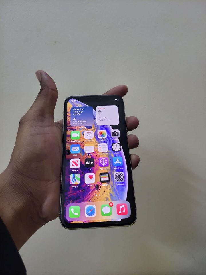 iPhone XS