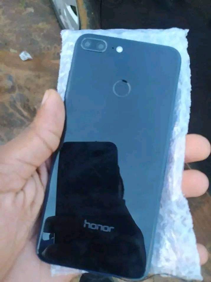 Huawei Honor 9 Lite
