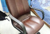 OTOBI Swivel Chair