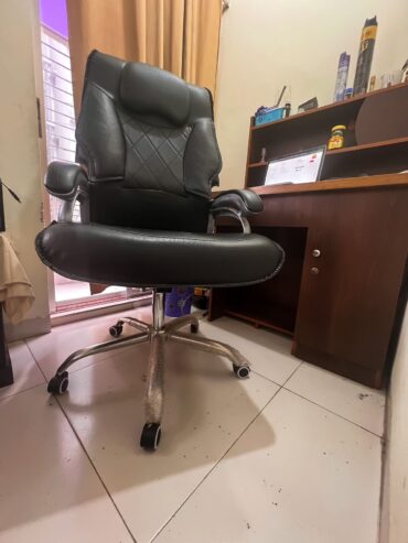 Official BOSS Chair for sell