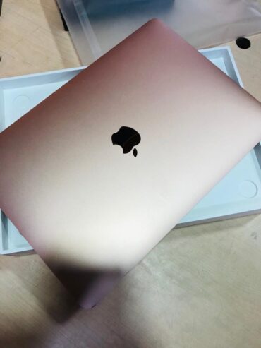 Full fresh Laptop Macbook airm1 for sell