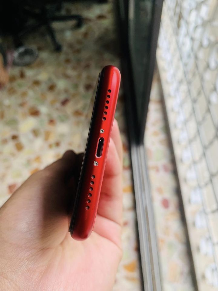 iPhone 11 Red