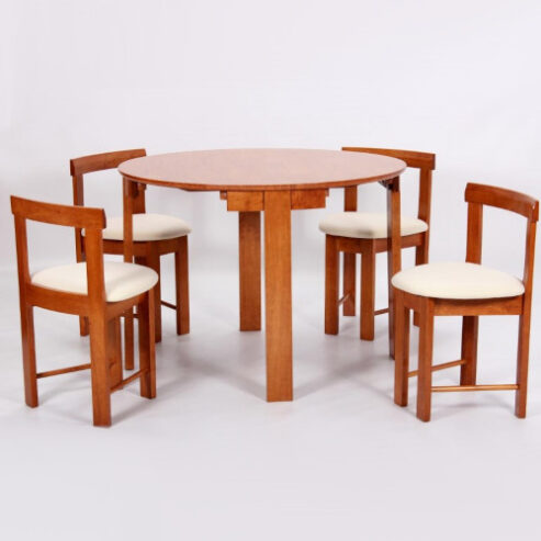 Round Dining Table with Four Chair