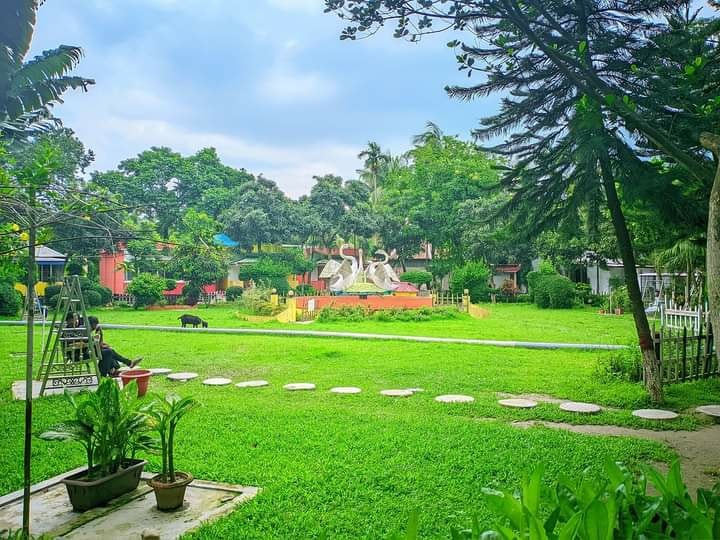 মেঘনা ভিলেজ হলিডে রিসোর্ট , ঢাকা