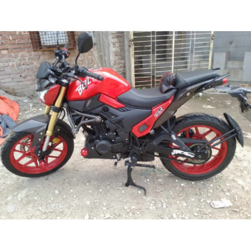 Runner Bolt 165 cc Single-Cylinder  Bike