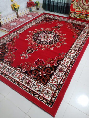 Red Color Synthetic Carpet
