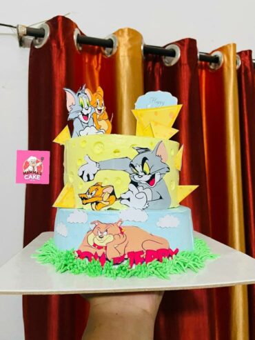 Customized Birthday Cartoon Cake