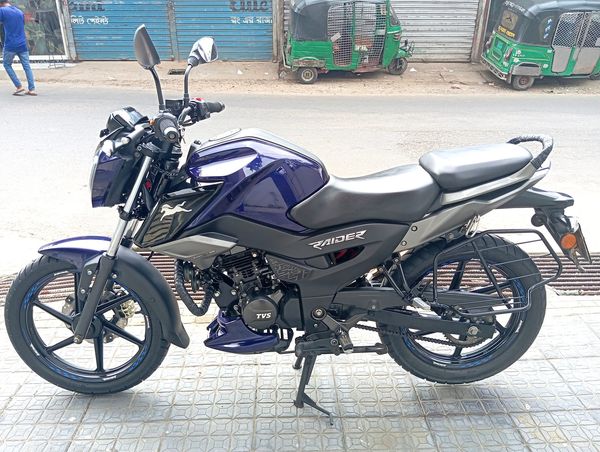 TVS RAIDER 125 CC BLUe COLOUR