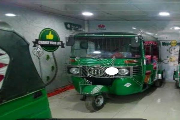 Bajaj CNG Auto