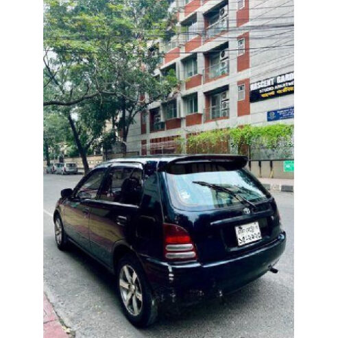 Toyota Starlet Carat Car