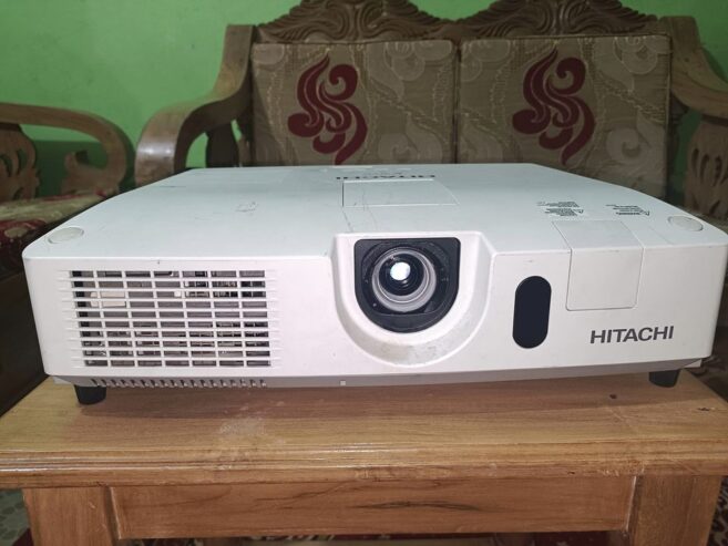 H330 UST HD Projector