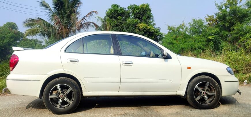 Nissan Sunny Car 2008 For Sale