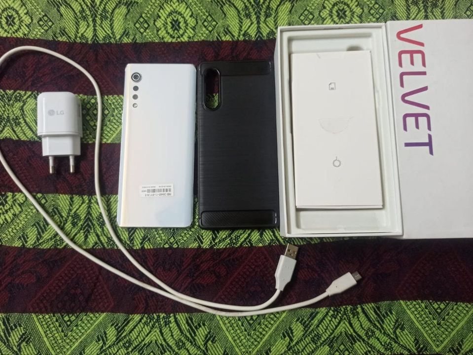 LG Velvet 5g Aurora Silver color