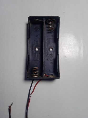 LITHIUM BATTERY CASE FOR 2 BATTERY.