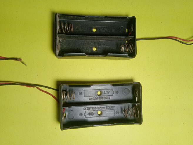 LITHIUM BATTERY CASE FOR 2 BATTERY.