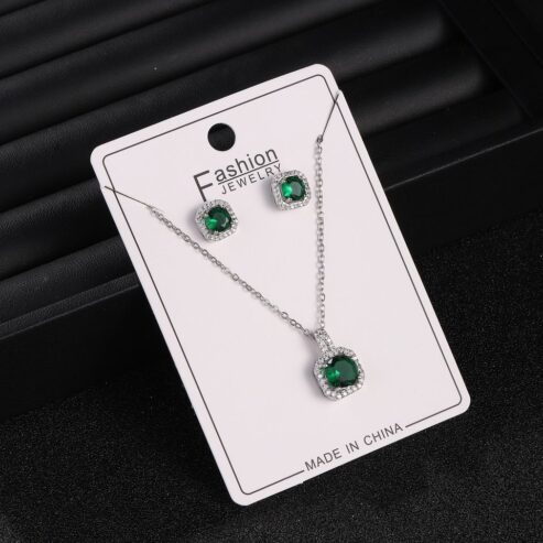 Flat 35% Discount Offer On Pendant Set