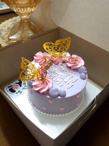 Order Beautiful Cakes