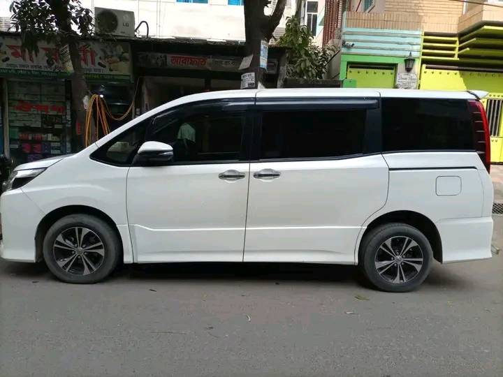 Car Rental Service in Dhaka