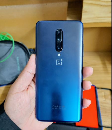 Used One plus Mobile sale at Bashundhara R/A, Dhaka