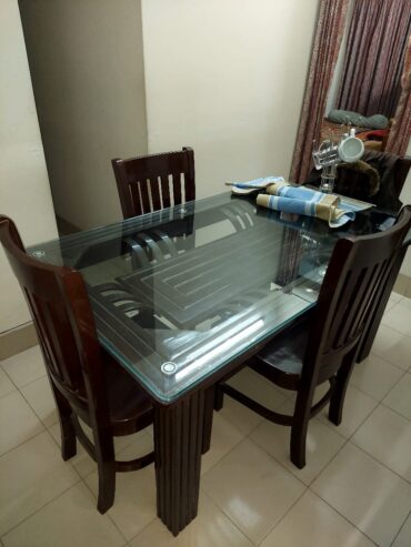 Dining table set sale At Wari