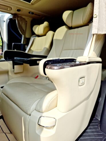 Toyota Alphard 2020 Executive Lounge