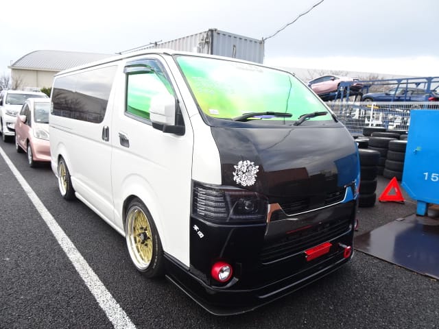 Toyota HiAce Super GL 2021