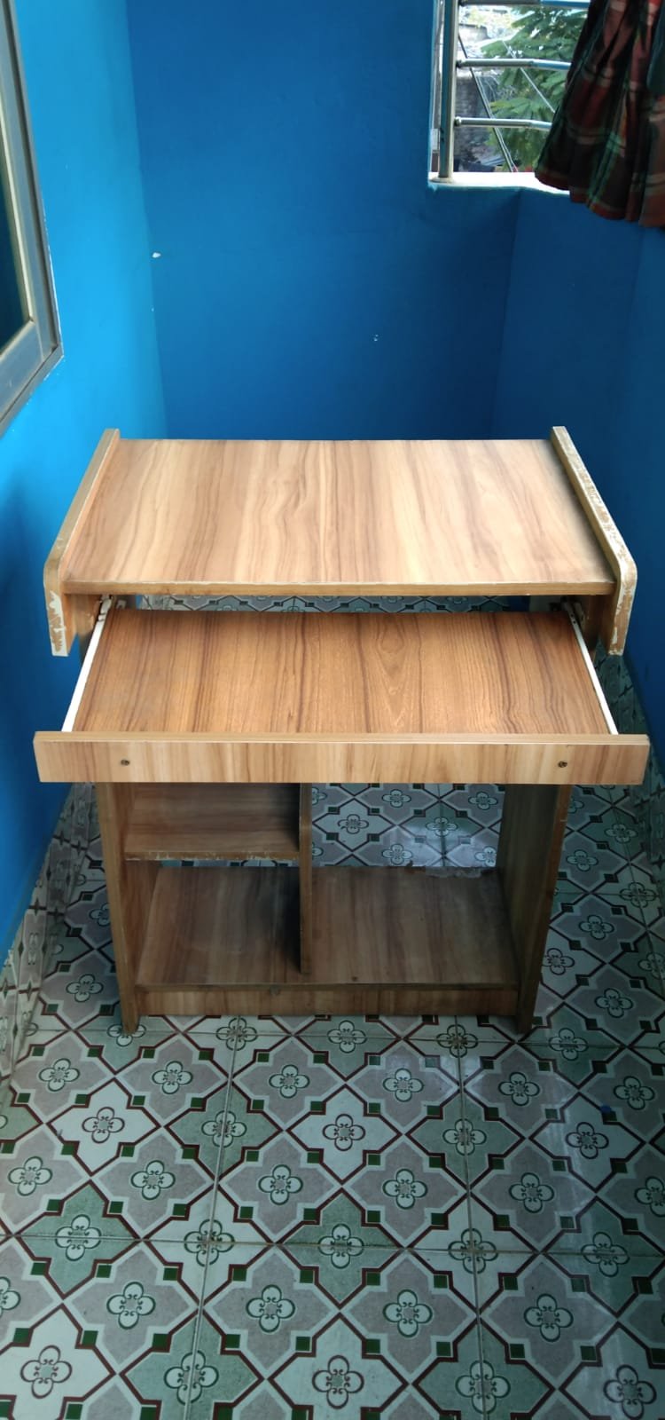 Compact Design Computer Table Sale at Halishahar Chittagong