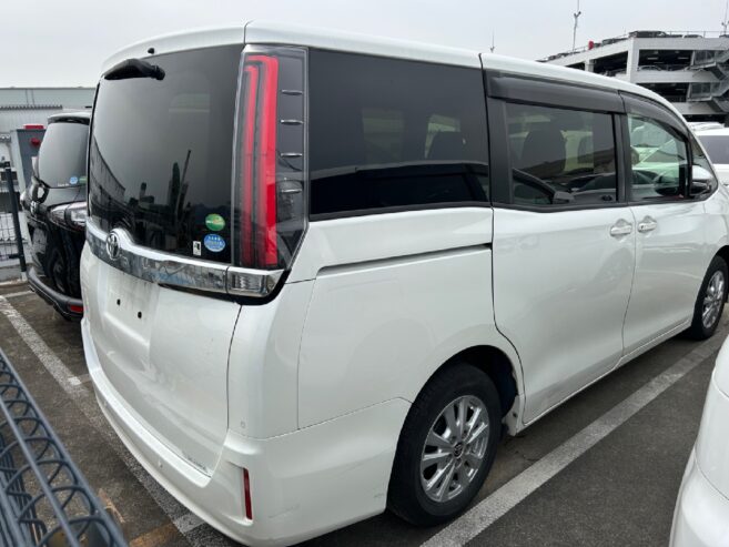 Toyota Noah G Package Power Door 2019