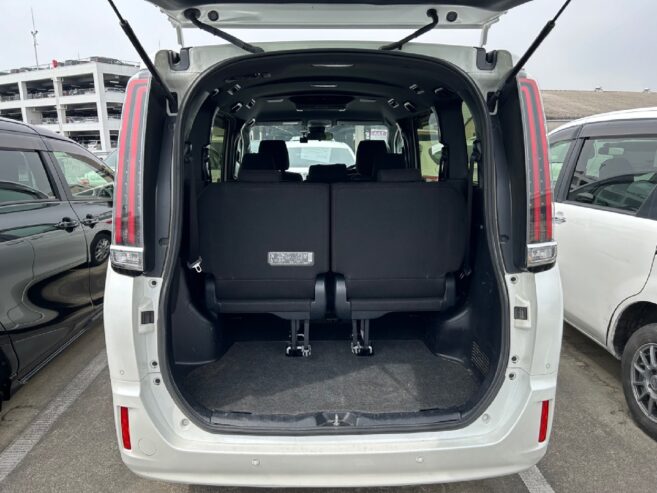 Toyota Noah G Package Power Door 2019