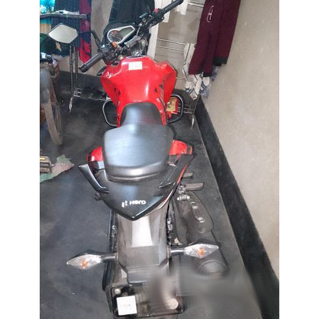 Hero Hunk 150cc Motor Bike Single Hydraulic