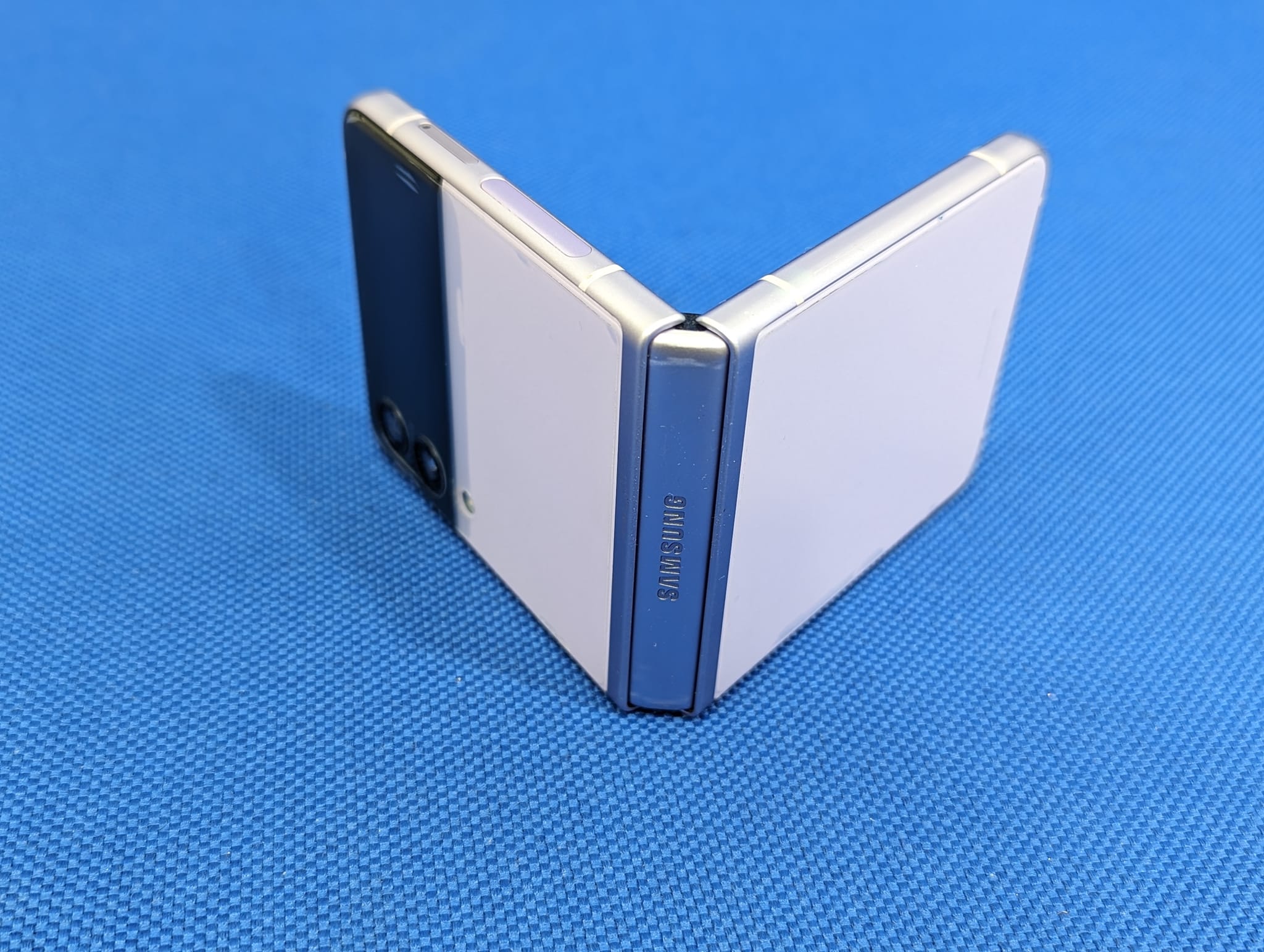 SAMSUNG Z FLIP 3 Sale in Dhaka