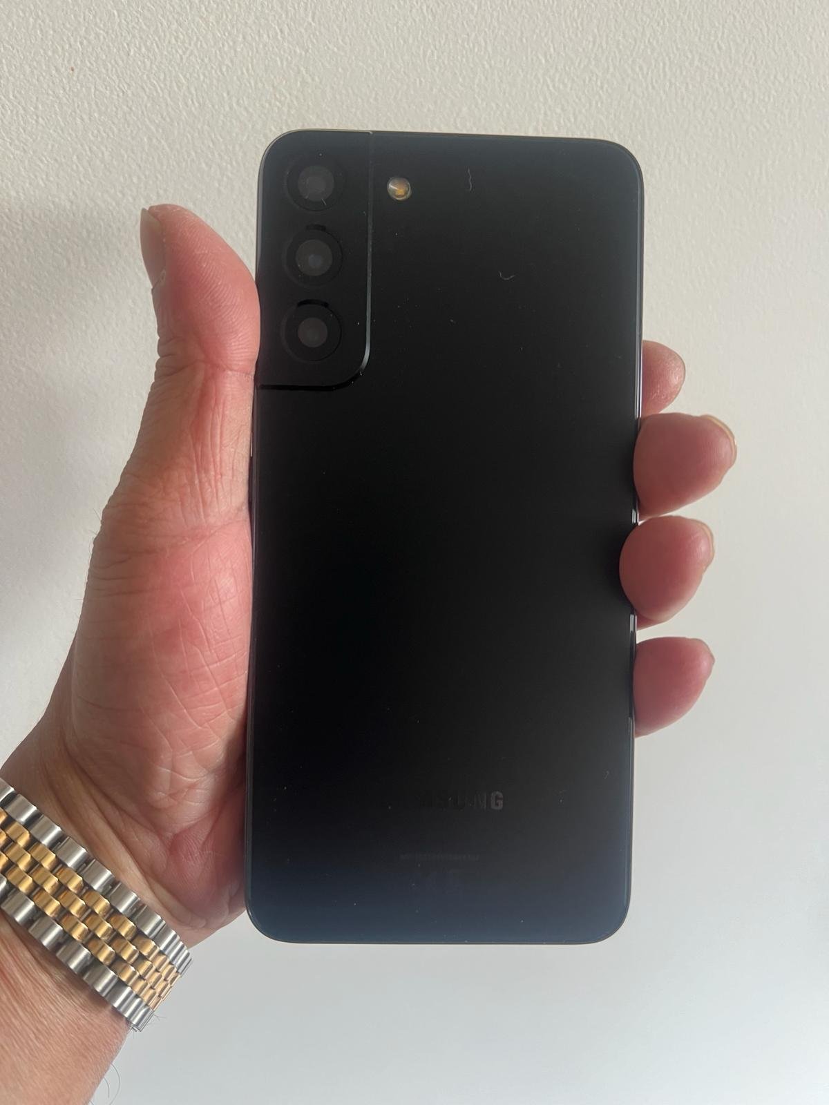 Samsung Galaxy s22 plus