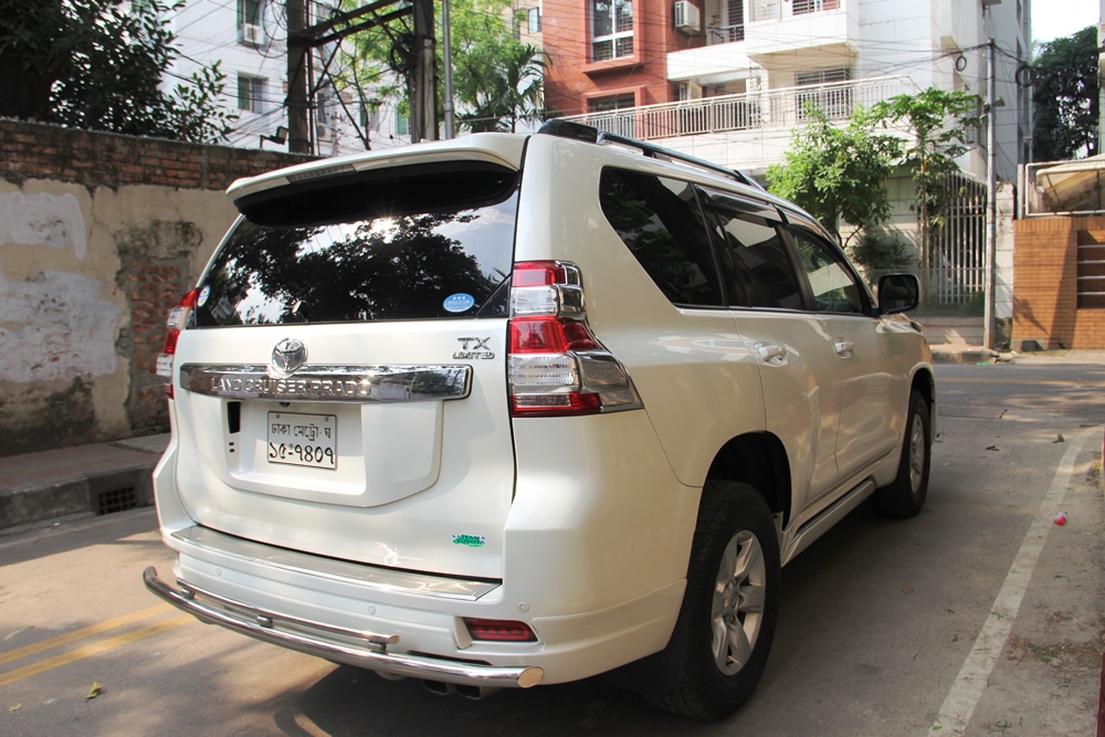 Toyota Land Cruiser Prado TX LTD.