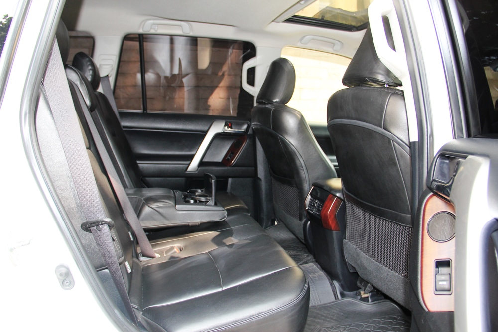 Toyota Land Cruiser Prado TX LTD.