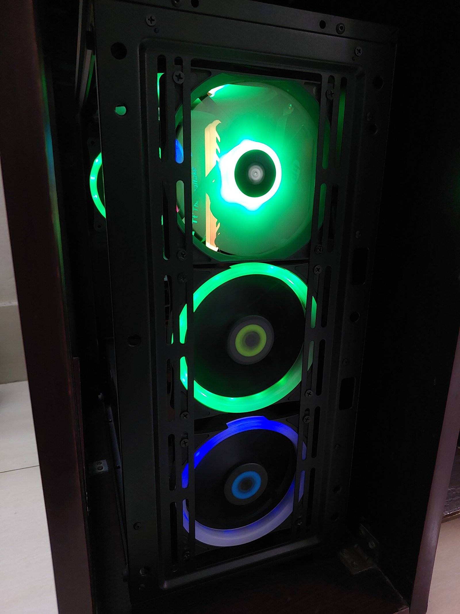 Complete PC Intel Core i3 9100  with Table