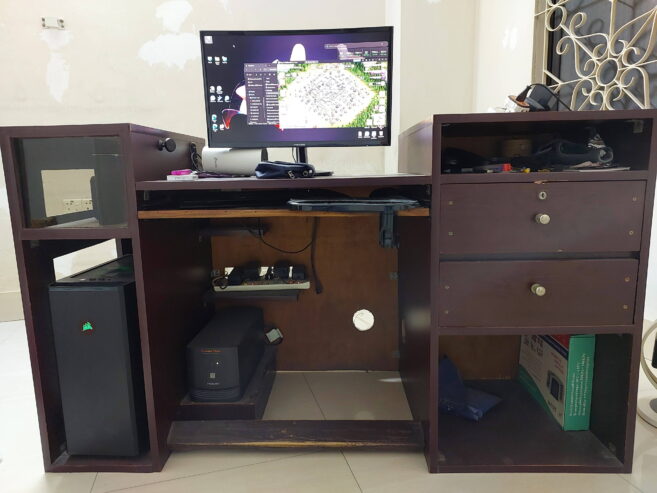 PC Complete with Table