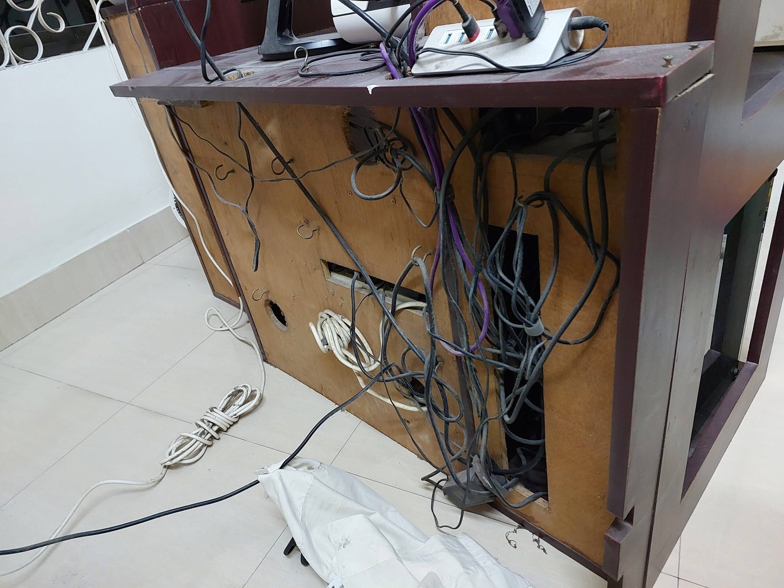 Complete PC Intel Core i3 9100  with Table