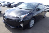 Toyota Prius S Safety Plus Package 2018
