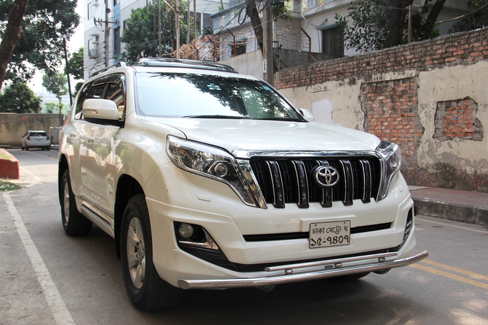 Toyota Land Cruiser Prado TX LTD.