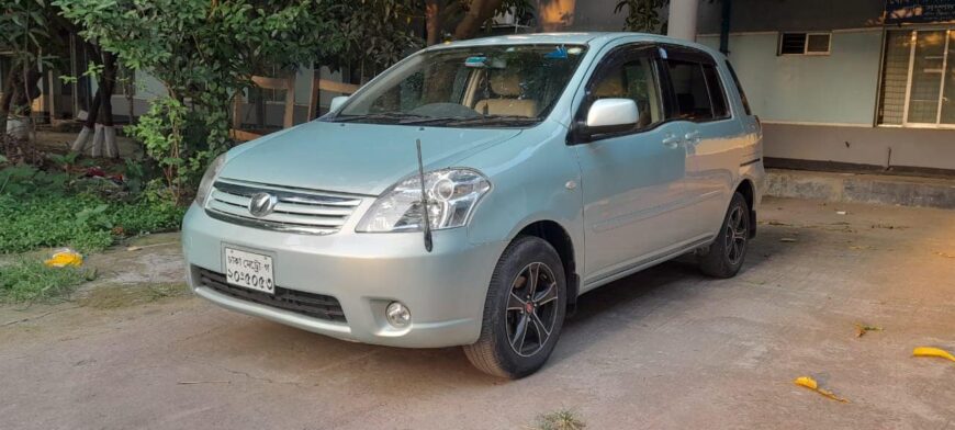 Toyota Raum 2011 for sale