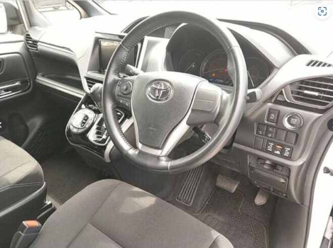 Toyota esquire XI 2018 reconditioned Car for sale