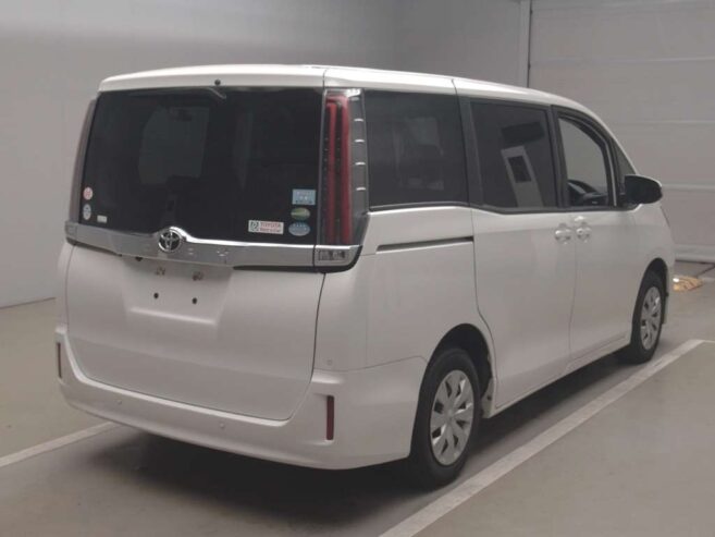 Toyota Noah Non Hybrid 2019