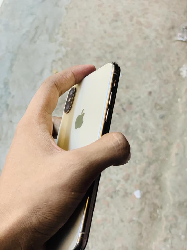 Used iPhone XS for sale