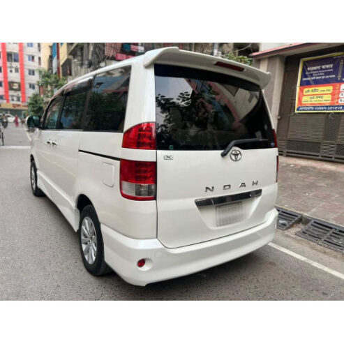 Toyota Noah X 2003 White for sale